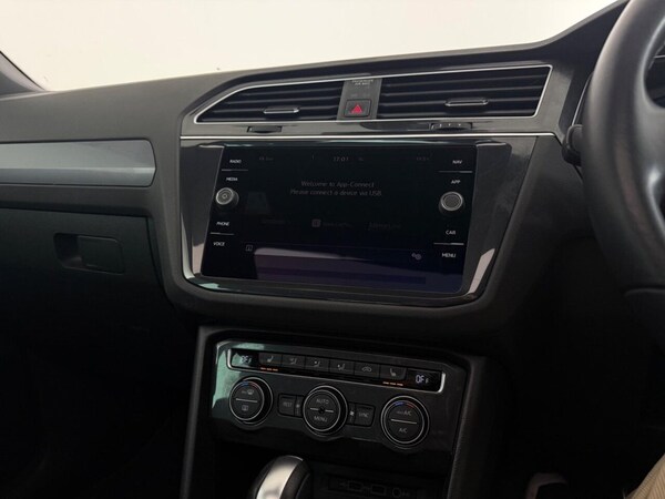 Used Volkswagen Tiguan 2020 for sale - 75281504: Photo 46