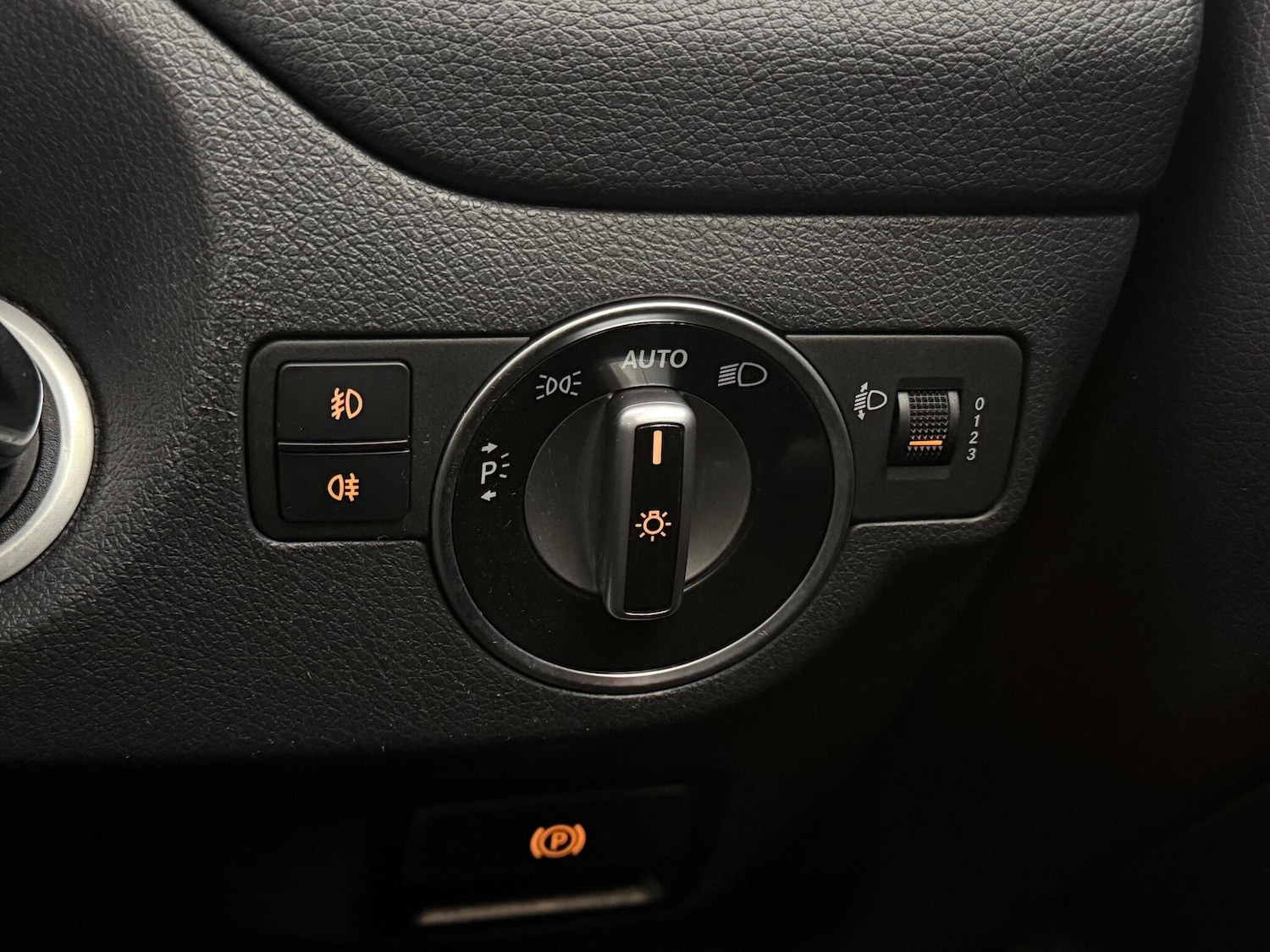 Used Mercedes-Benz GLA 2018 for sale - 77182849: Photo 20