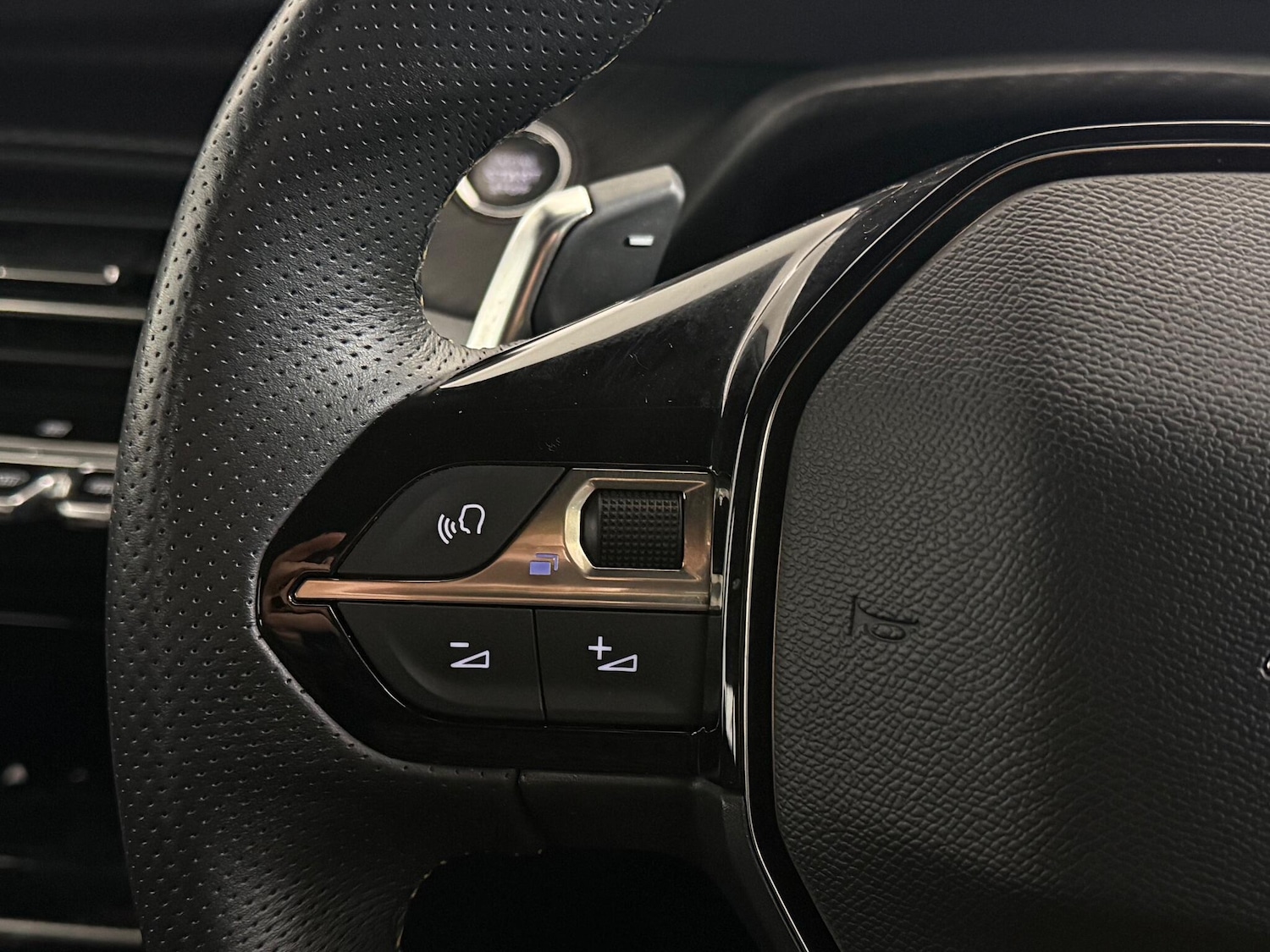 Used Peugeot 208 2022 for sale - 76467130: Photo 22