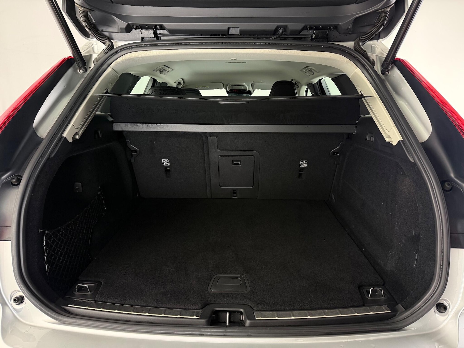 Used Volvo XC60 2020 for sale - 76538178: Photo 11