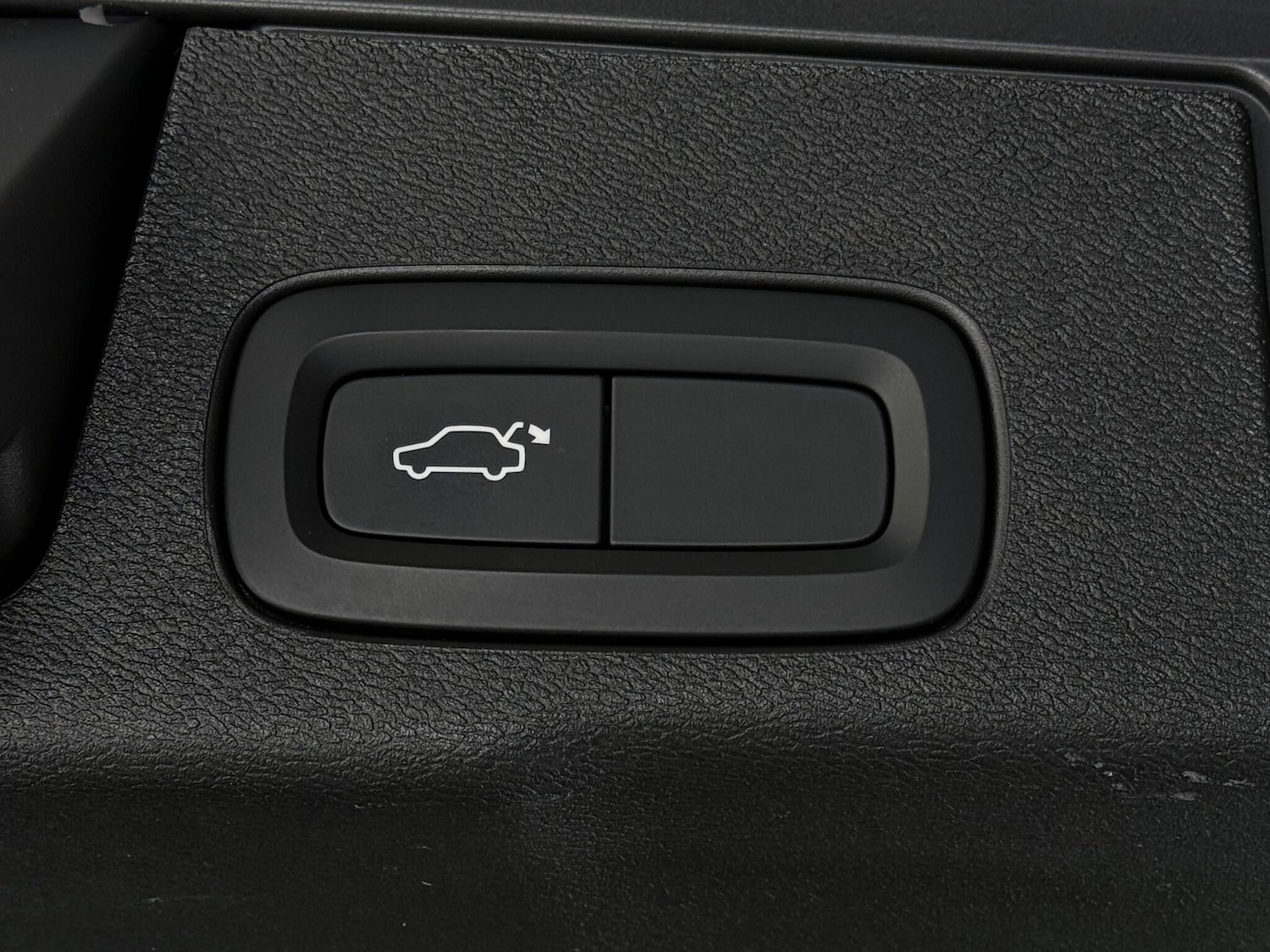 Used Volvo XC60 2020 for sale - 76538178: Photo 12