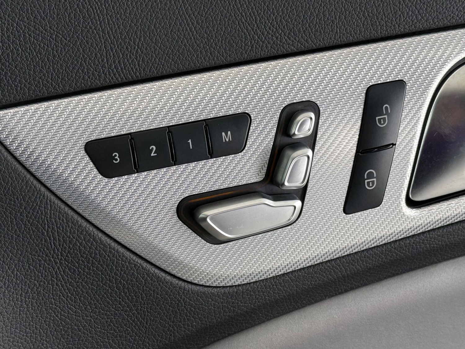 Used Mercedes-Benz SLC 2020 for sale - 76467014: Photo 22