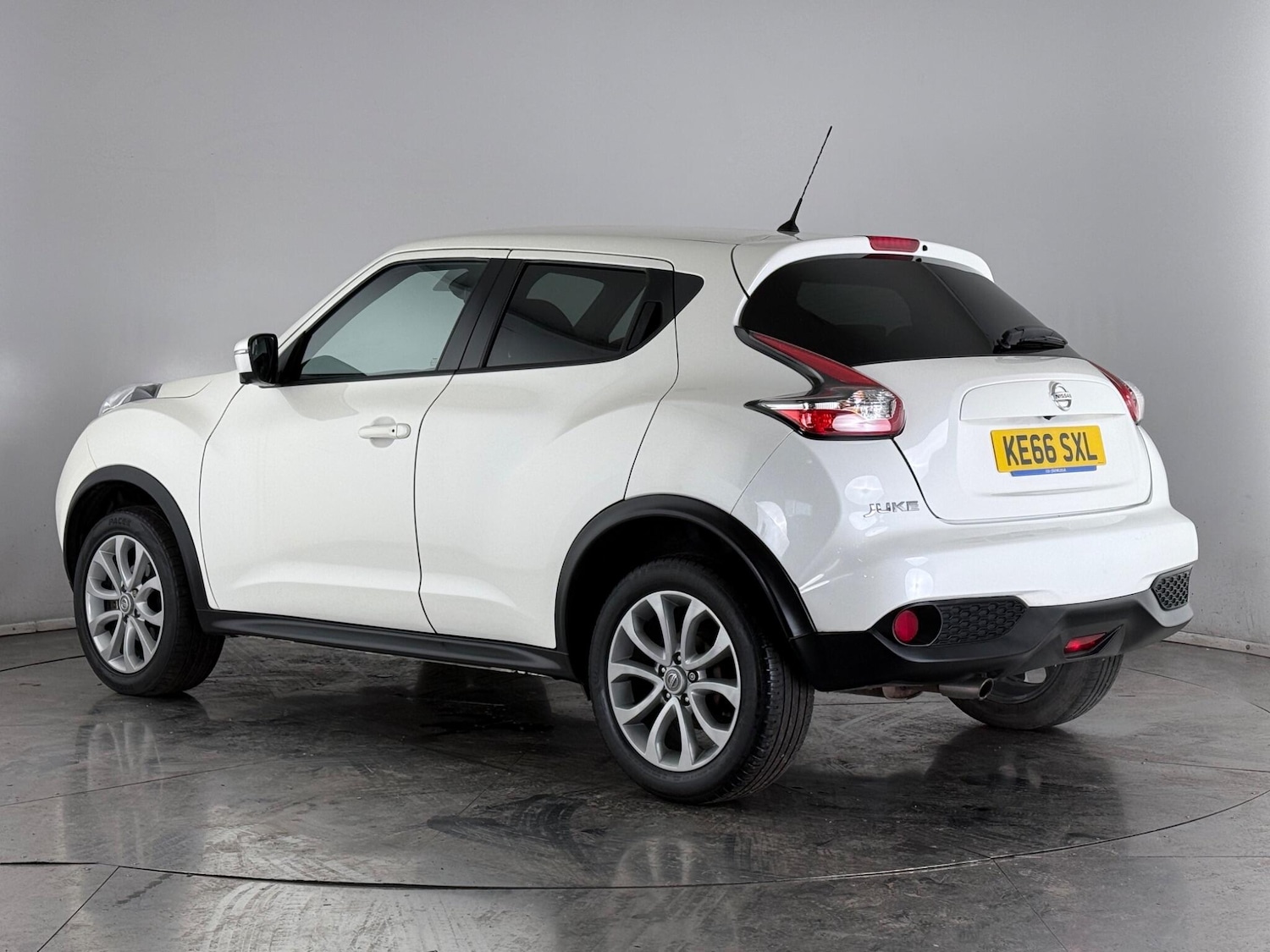 Used Nissan Juke 2017 for sale - 77917046: Photo 4
