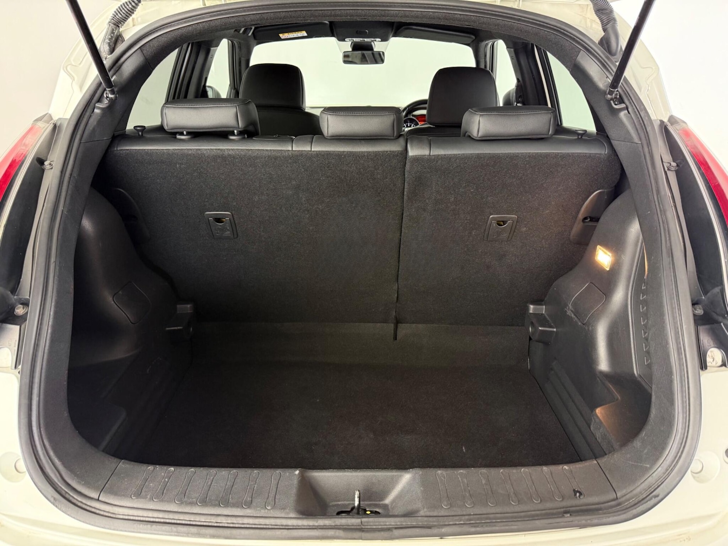 Used Nissan Juke 2017 for sale - 77917046: Photo 8