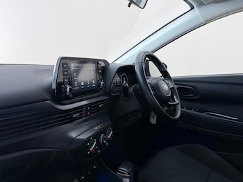 Used Hyundai BAYON 2023 for sale - 78867130: Photo
