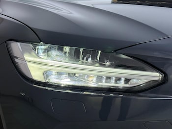 Used Volvo V90 2019 for sale - 79441904: Photo