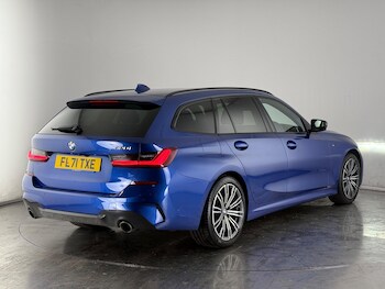 Used BMW 3 Series 2021 for sale - 77243569: Photo