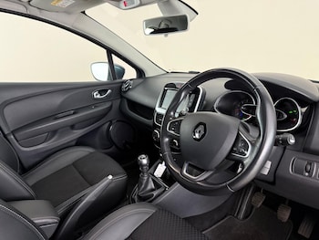 Used Renault Clio 2017 for sale - 79034607: Photo