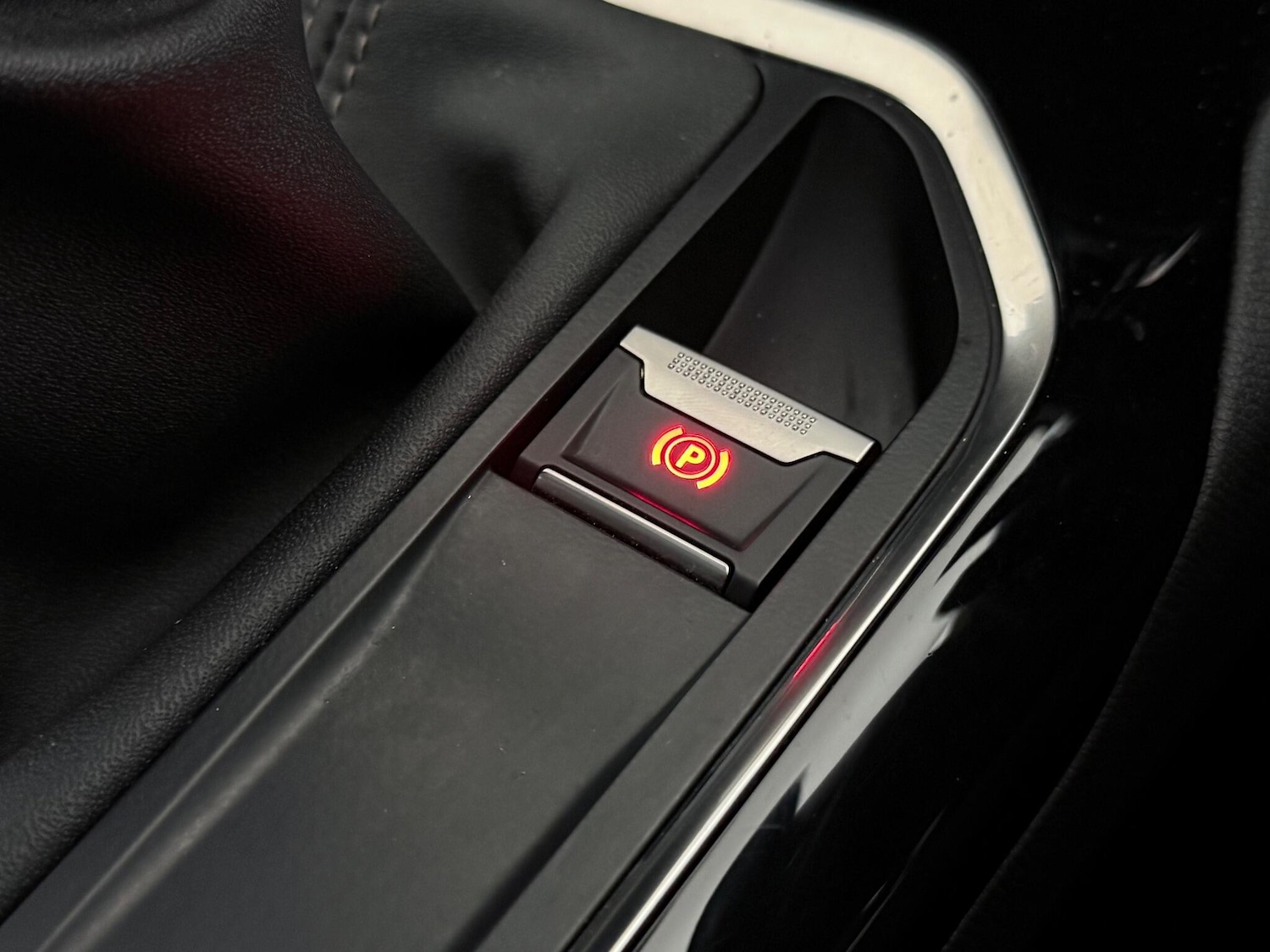 Used Peugeot 3008 2019 for sale - 77182440: Photo 35