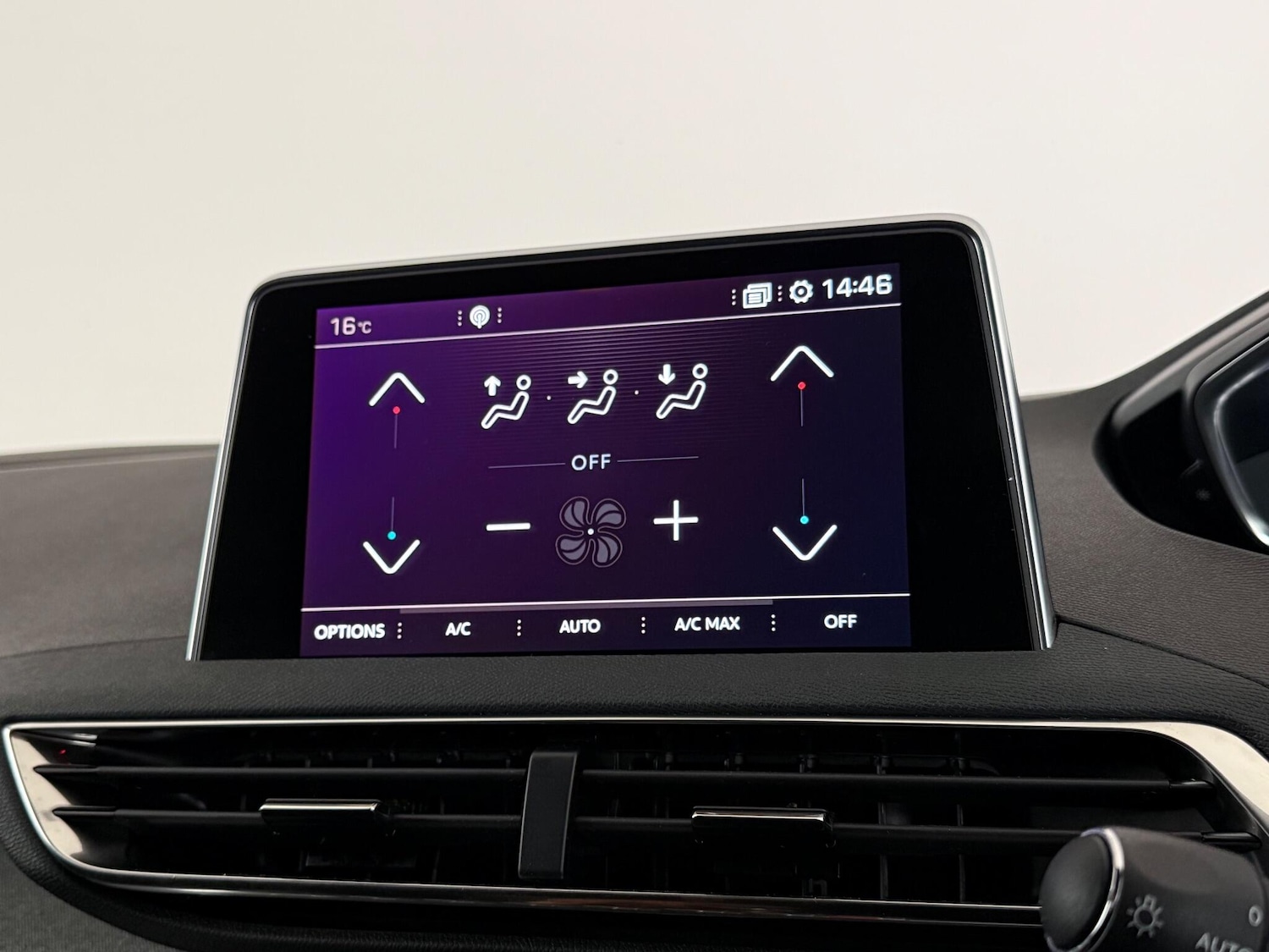 Used Peugeot 3008 2019 for sale - 77242959: Photo 24