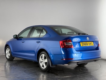 Used Skoda Octavia 2018 for sale - 77659197: Photo