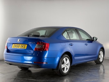 Used Skoda Octavia 2018 for sale - 77659197: Photo