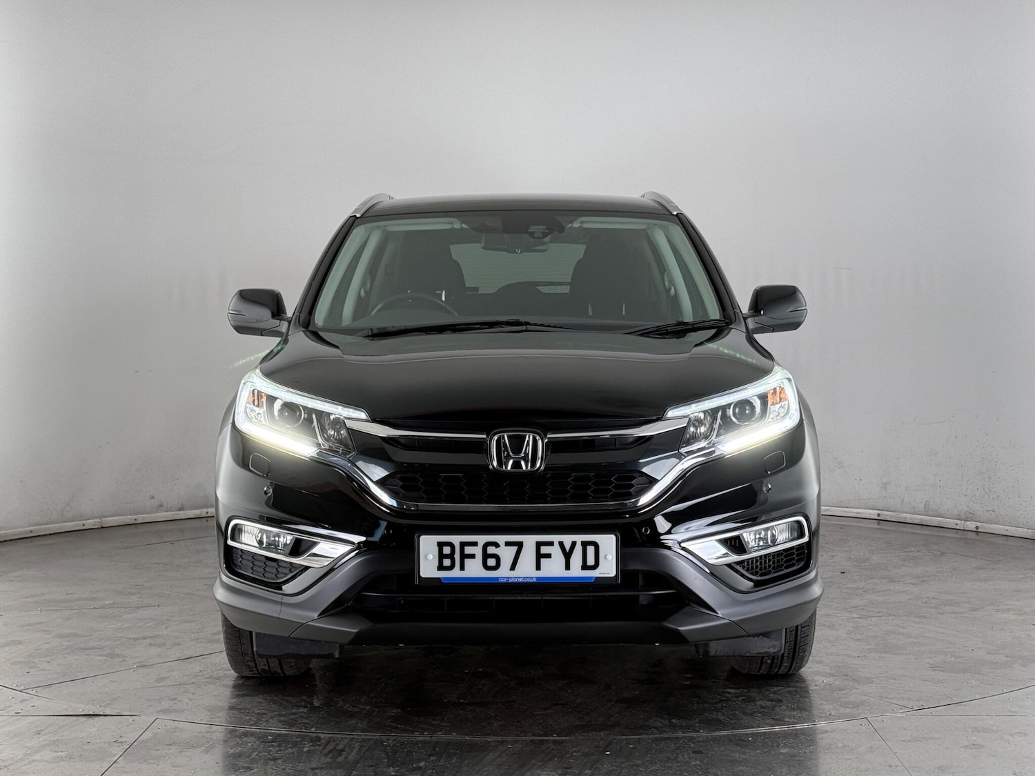 Used Honda CR-V 2017 for sale - 77744250: Photo 2