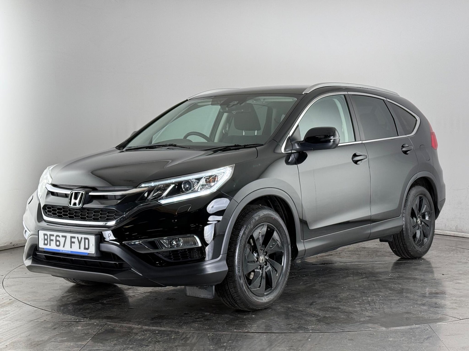 Used Honda CR-V 2017 for sale - 77744250: Photo 3