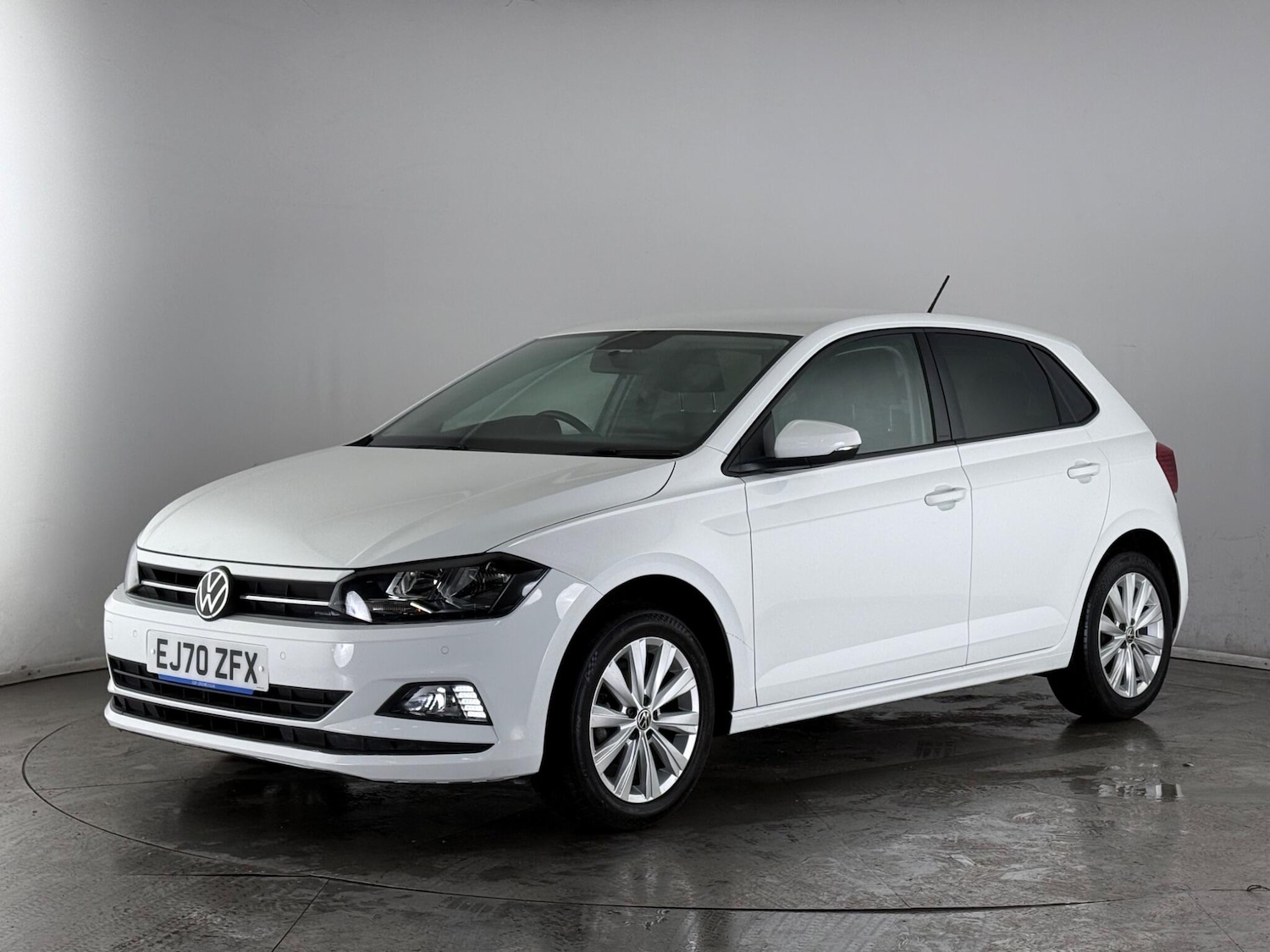 Used Volkswagen Polo 2020 for sale - 77543455: Photo 2