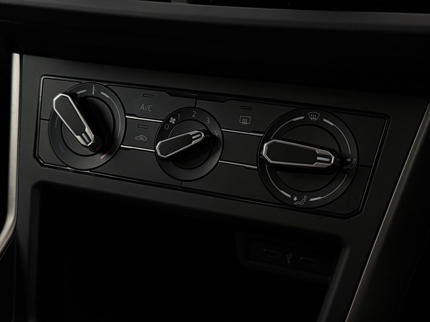 Used Volkswagen Polo 2020 for sale - 77543455: Photo 33