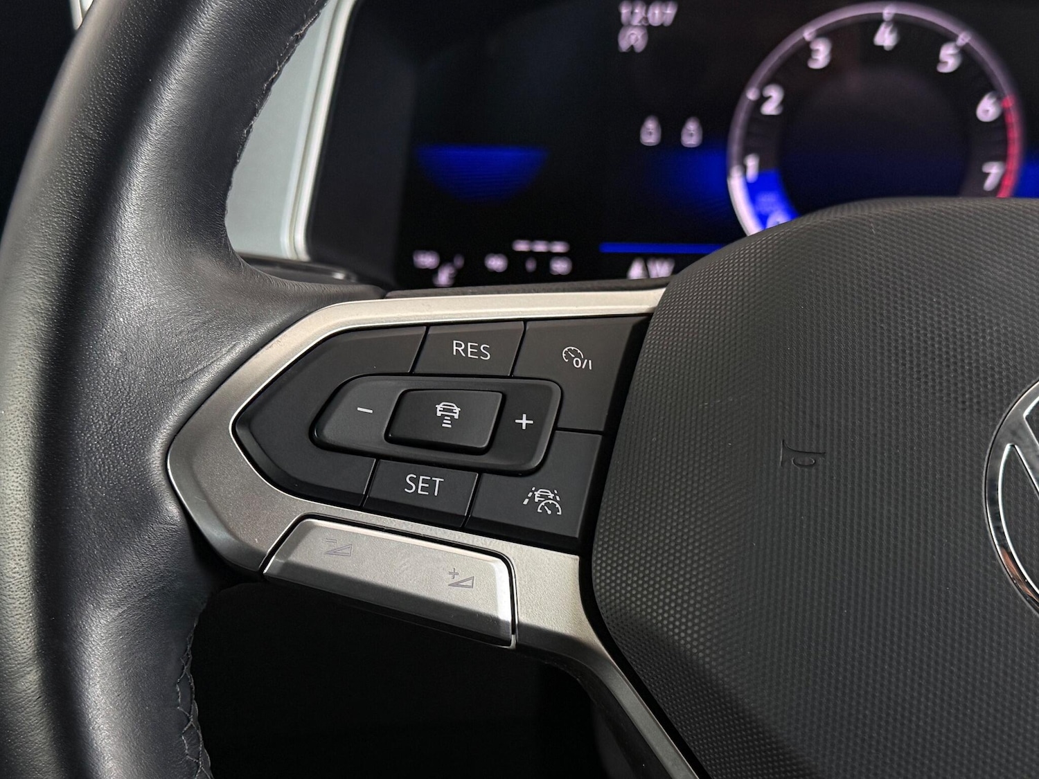 Used Volkswagen T-Roc 2024 for sale - 77182894: Photo 17