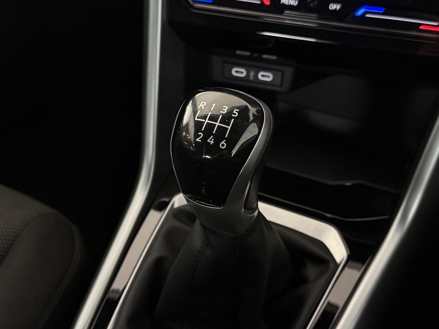 Used Volkswagen T-Roc 2024 for sale - 77182894: Photo 33