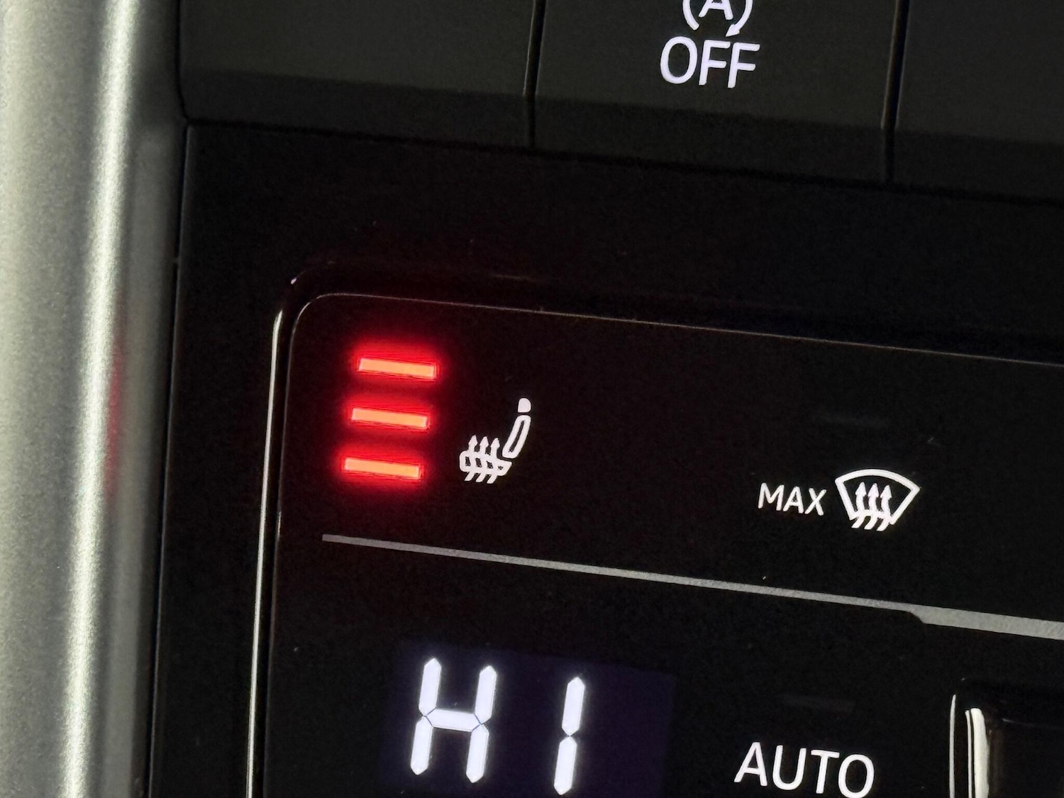 Used Volkswagen T-Roc 2024 for sale - 77182894: Photo 36