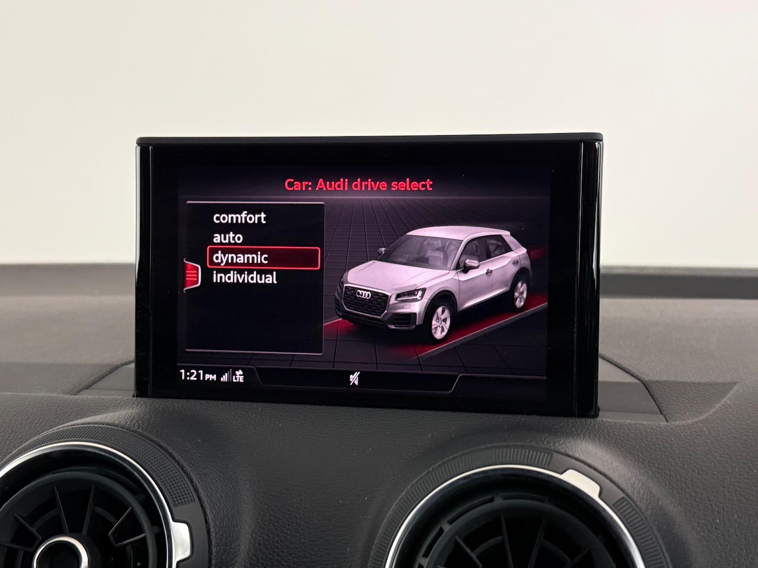 Used Audi Q2 2020 for sale - 77260026: Photo 25