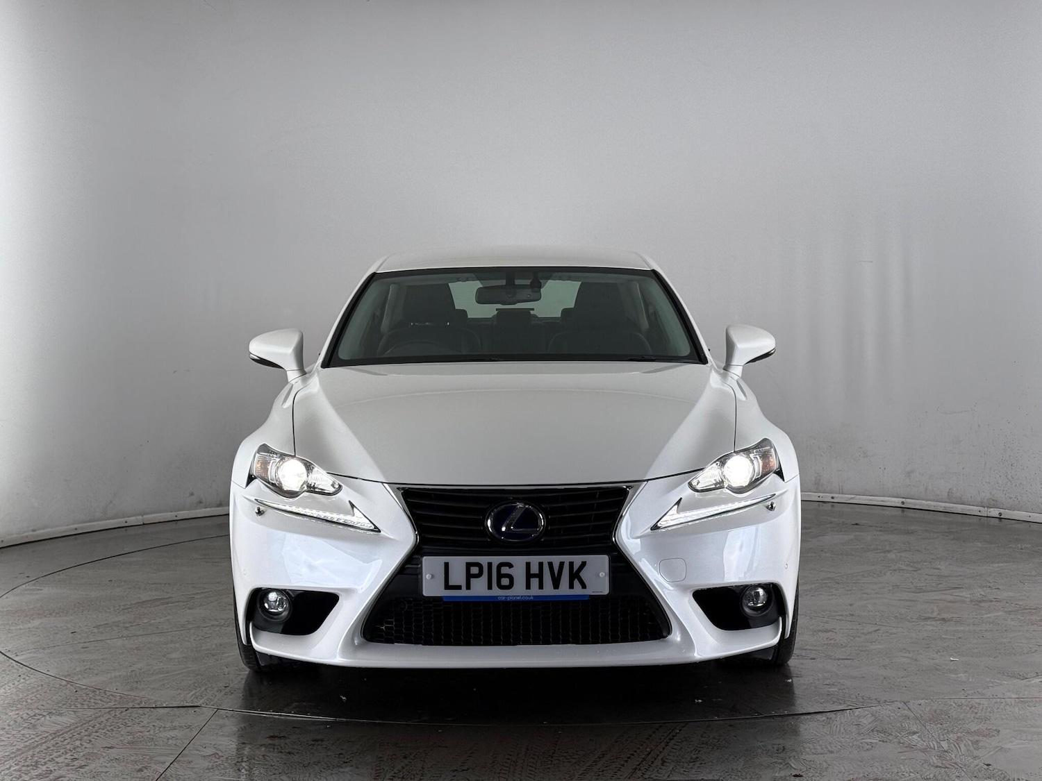 Used Lexus IS 2016 for sale - 77182661: Photo 5