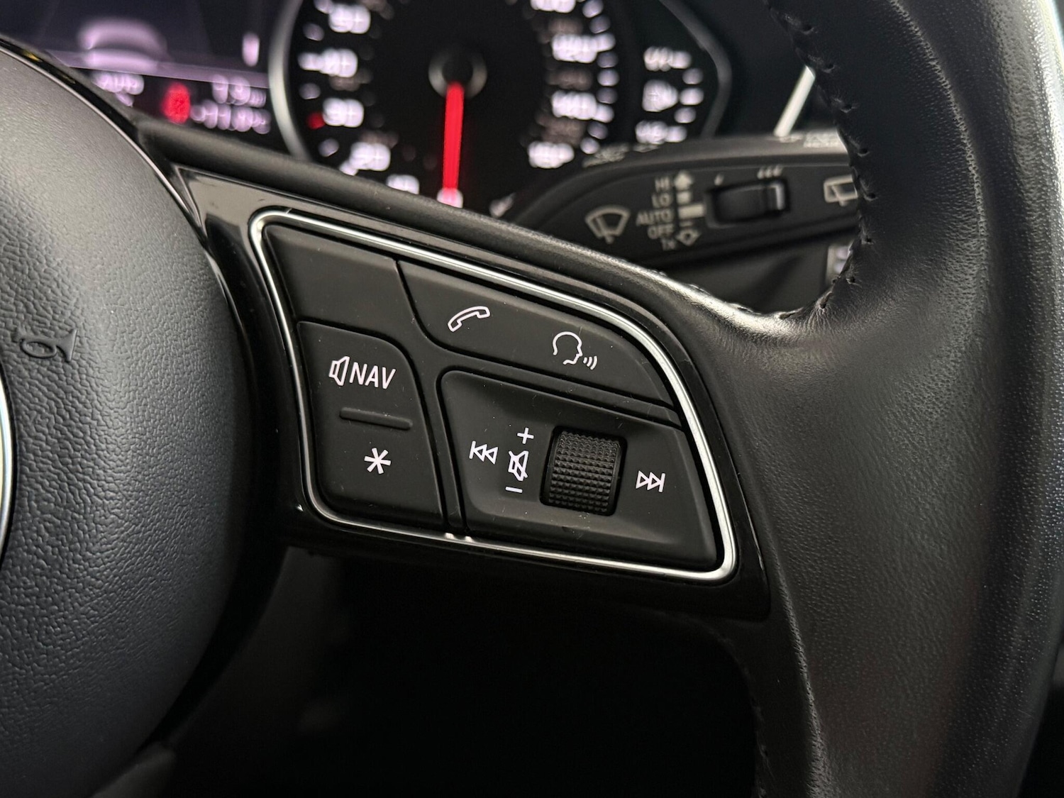Used Audi A4 Avant 2019 for sale - 77217212: Photo 21