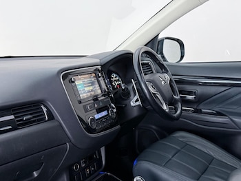 Used Mitsubishi Outlander 2017 for sale - 78801996: Photo