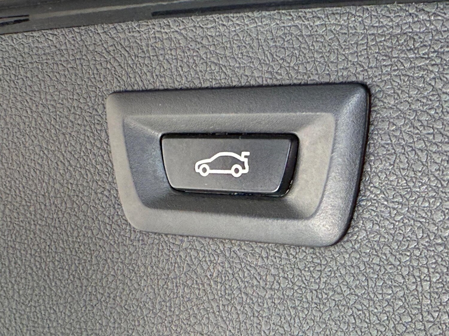 Used BMW 3 Series 2016 for sale - 77490545: Photo 10