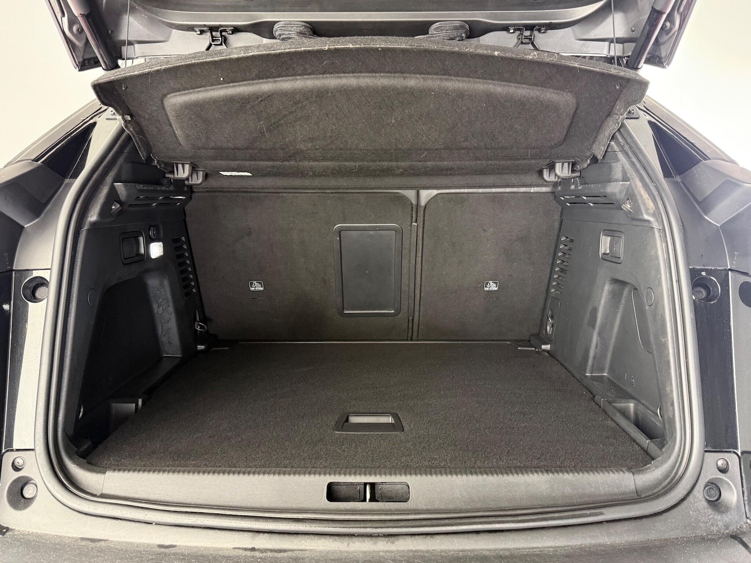 Used Peugeot 3008 2018 for sale - 76466856: Photo 12