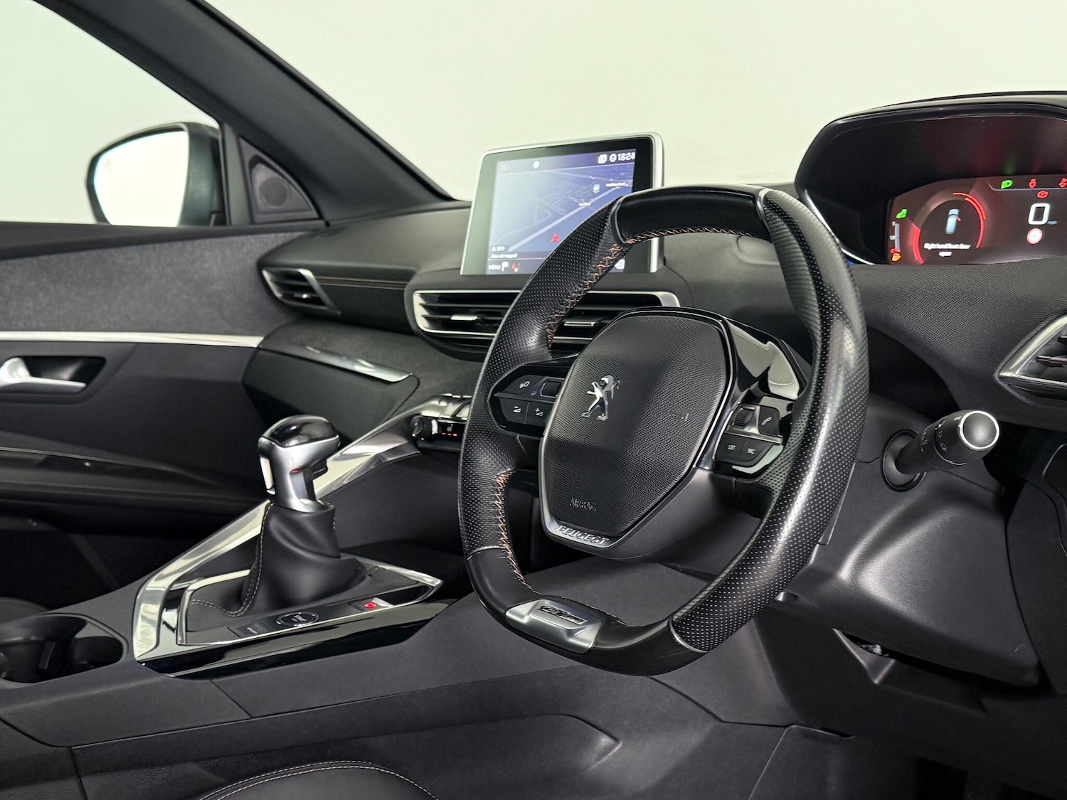 Used Peugeot 3008 2018 for sale - 76466856: Photo 22