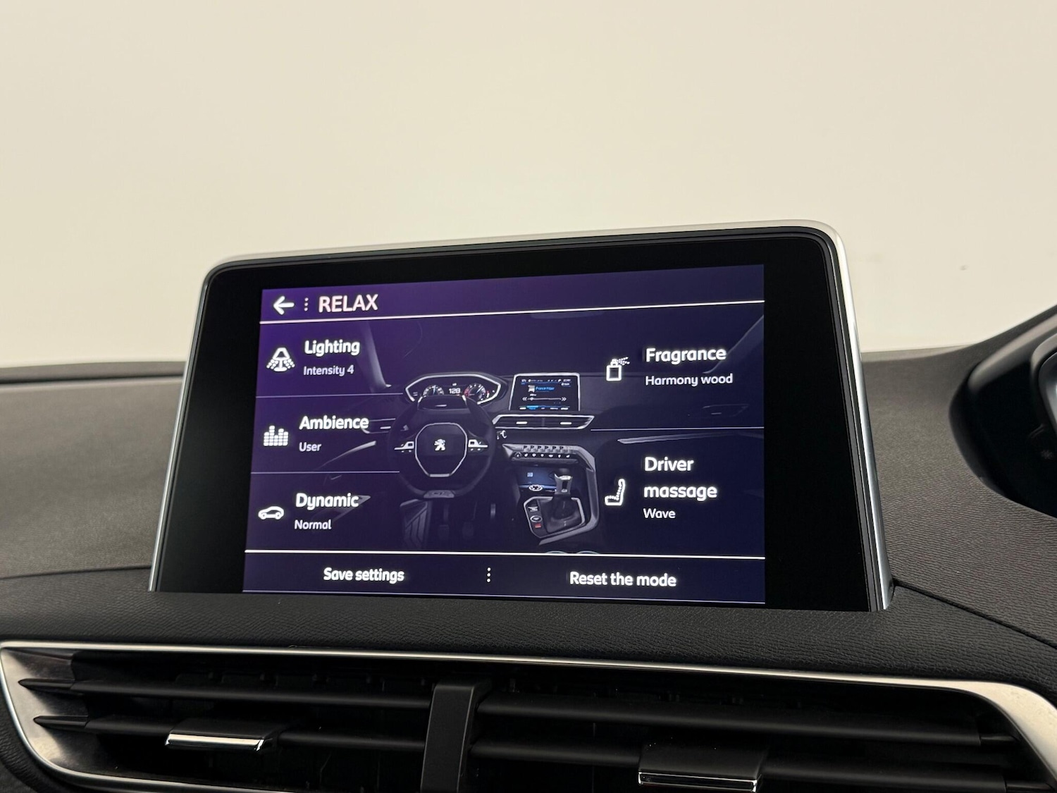 Used Peugeot 3008 2018 for sale - 76466856: Photo 29