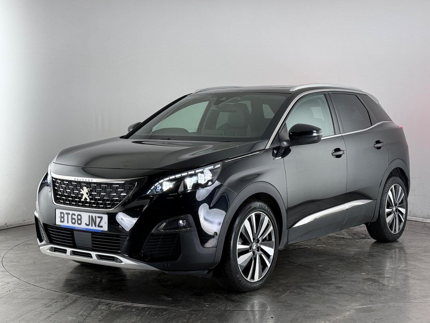 Used Peugeot 3008 2018 for sale - 76466856: Photo 4
