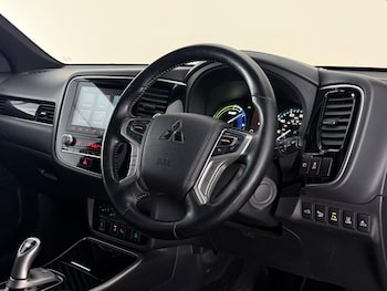 Used Mitsubishi Outlander 2020 for sale - 78574176: Photo