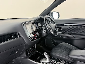 Used Mitsubishi Outlander 2020 for sale - 78574176: Photo