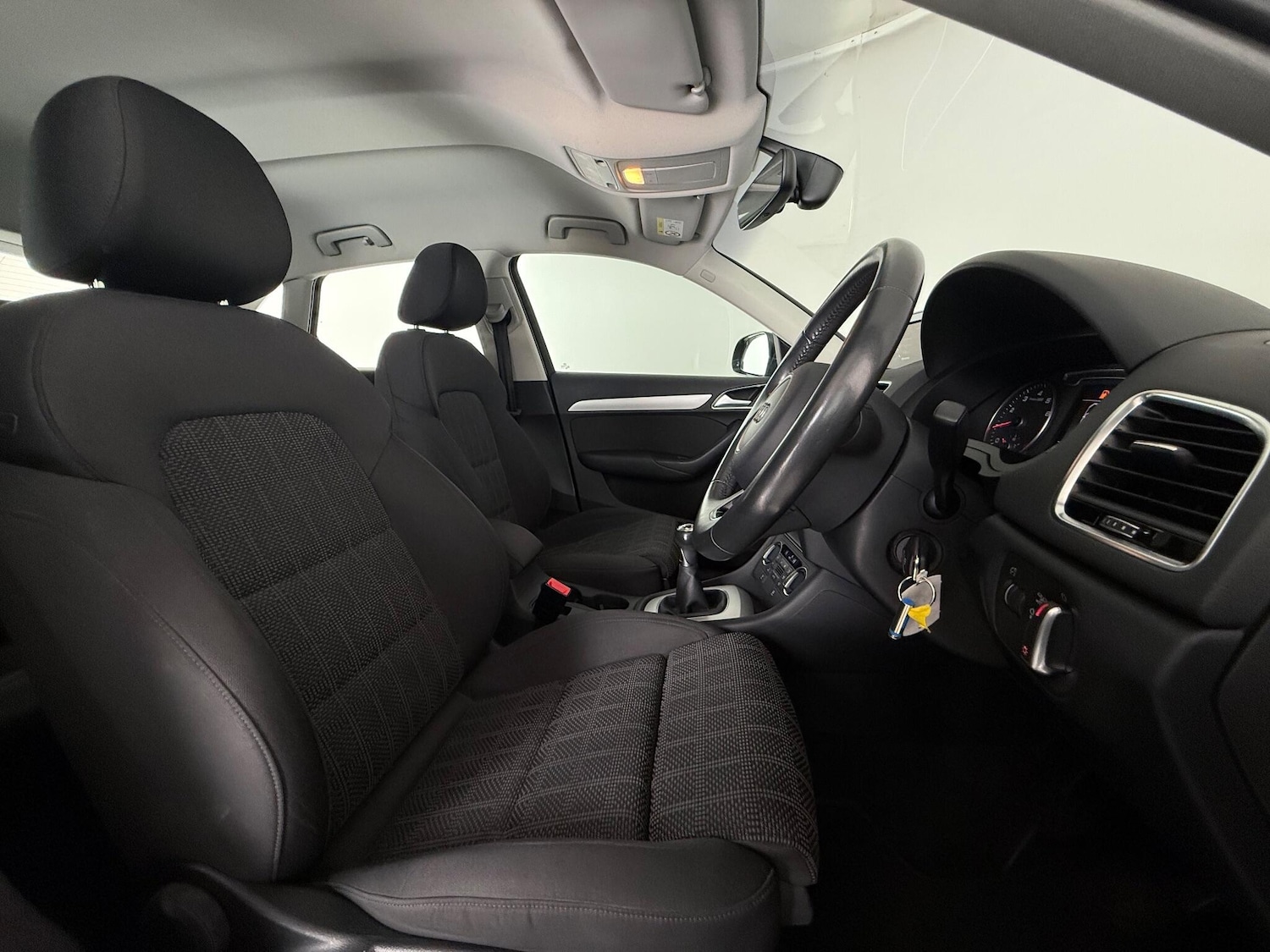 Used Audi Q3 2017 for sale - 76467270: Photo 15