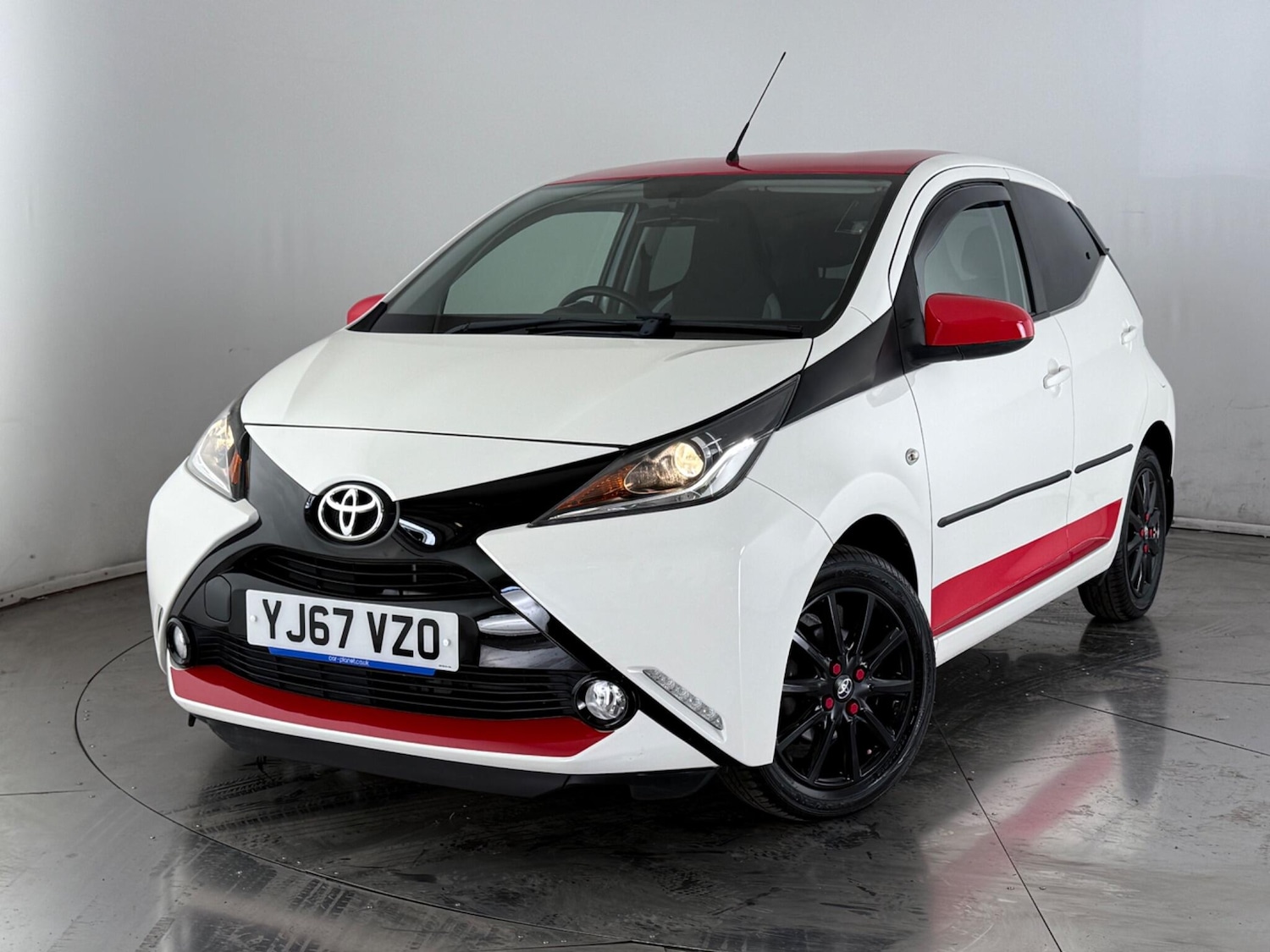 Used Toyota AYGO 2017 for sale - 77243701: Photo 29