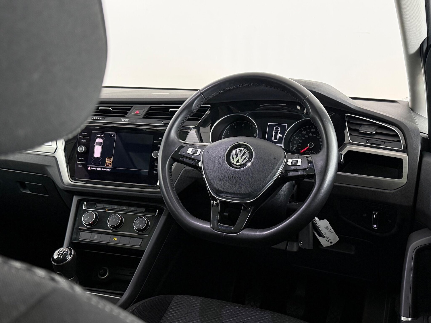 Used Volkswagen Touran 2019 for sale - 77246435: Photo 16