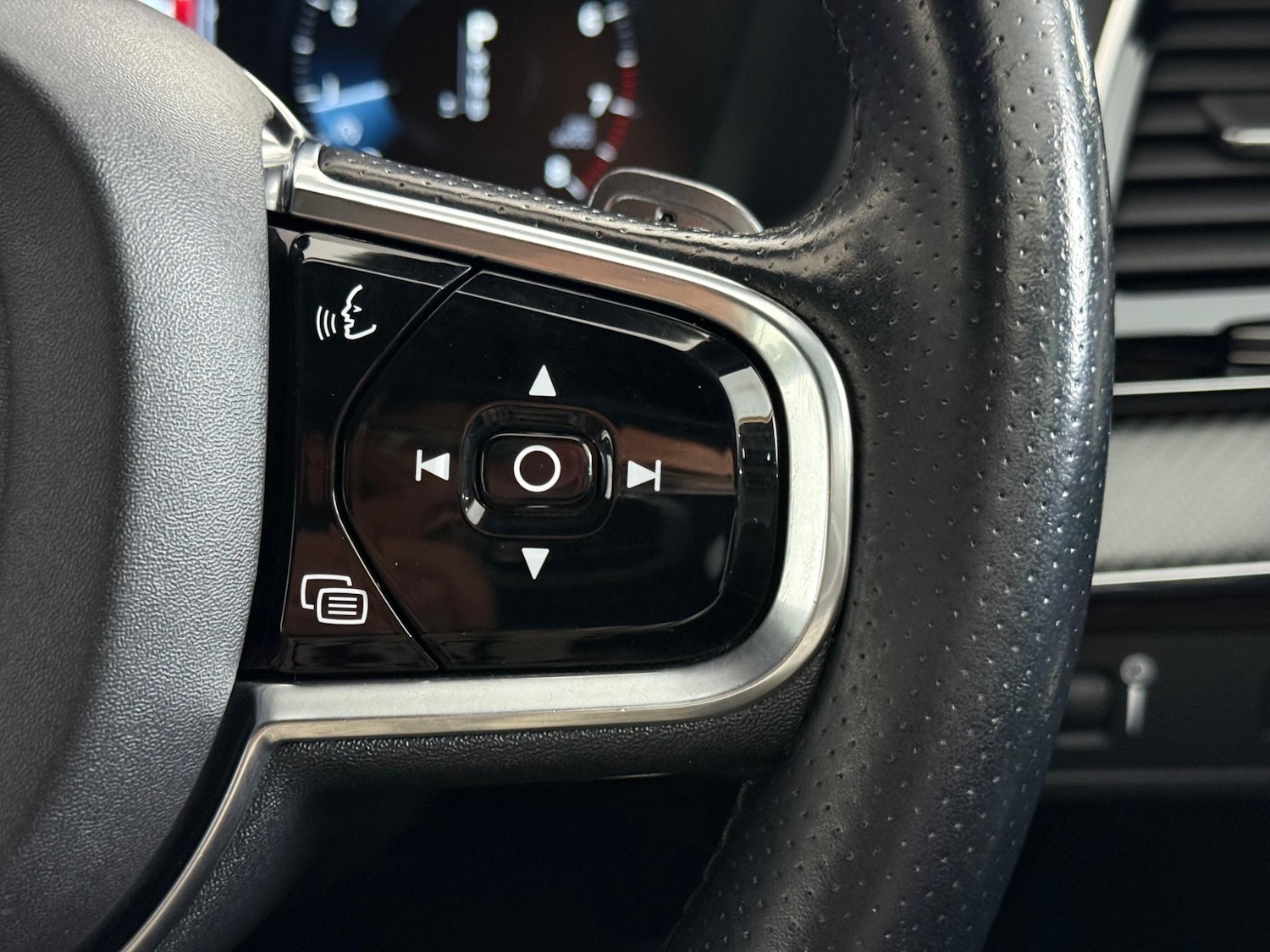 Used Volvo XC90 2015 for sale - 76702342: Photo 24