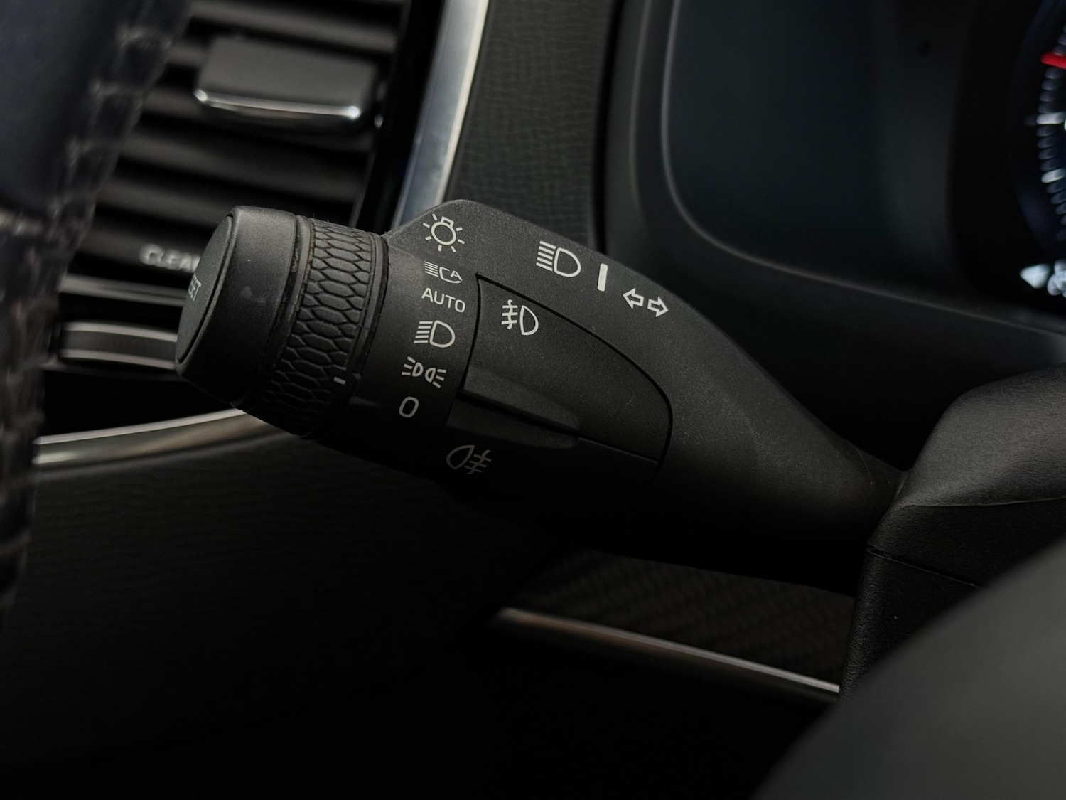 Used Volvo XC90 2015 for sale - 76702342: Photo 25