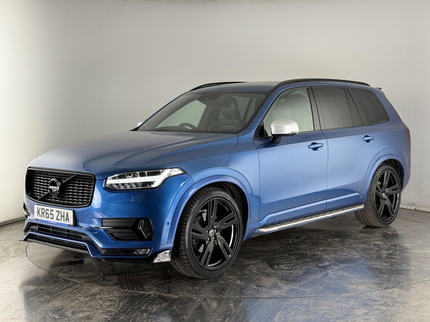 Used Volvo XC90 2015 for sale - 76702342: Photo 3