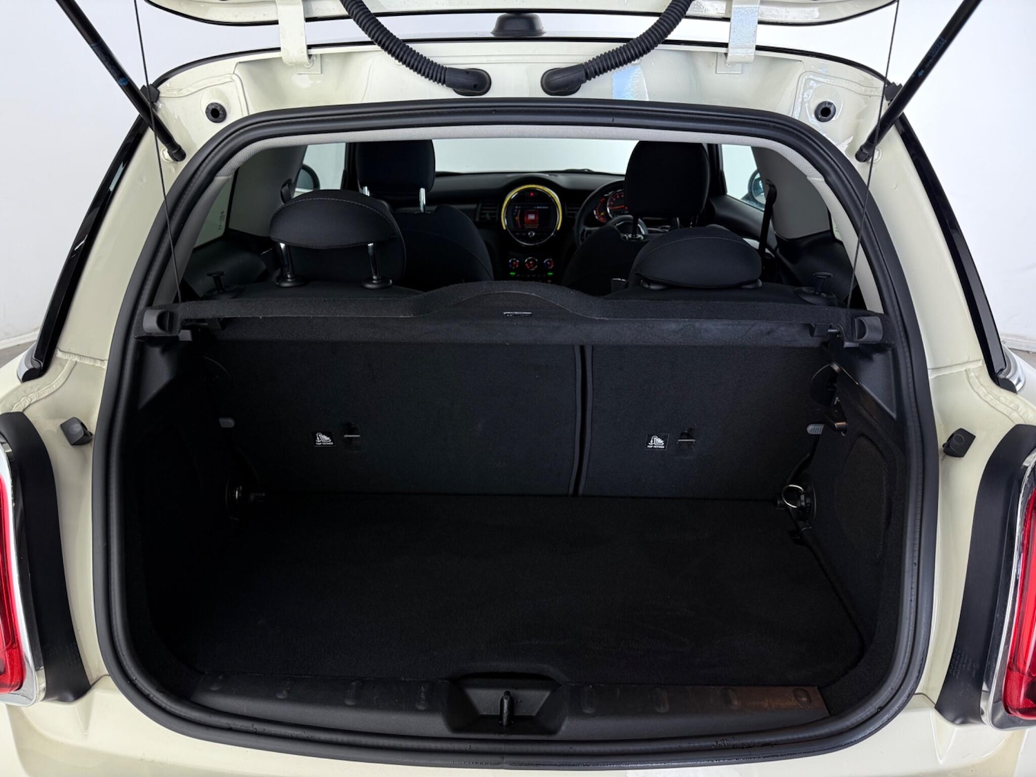 Used MINI Hatch 2019 for sale - 76467178: Photo 13