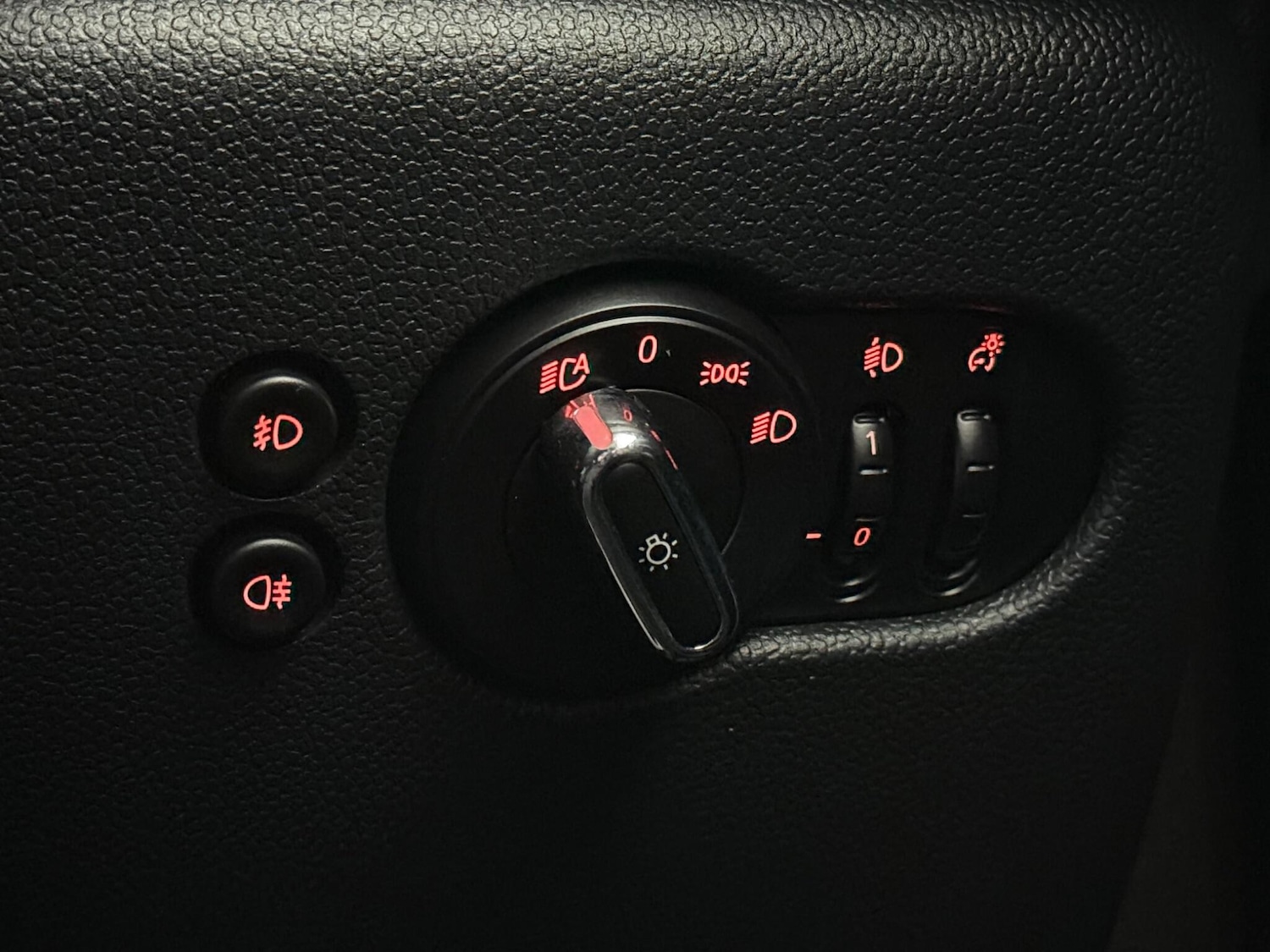 Used MINI Hatch 2019 for sale - 76467178: Photo 24