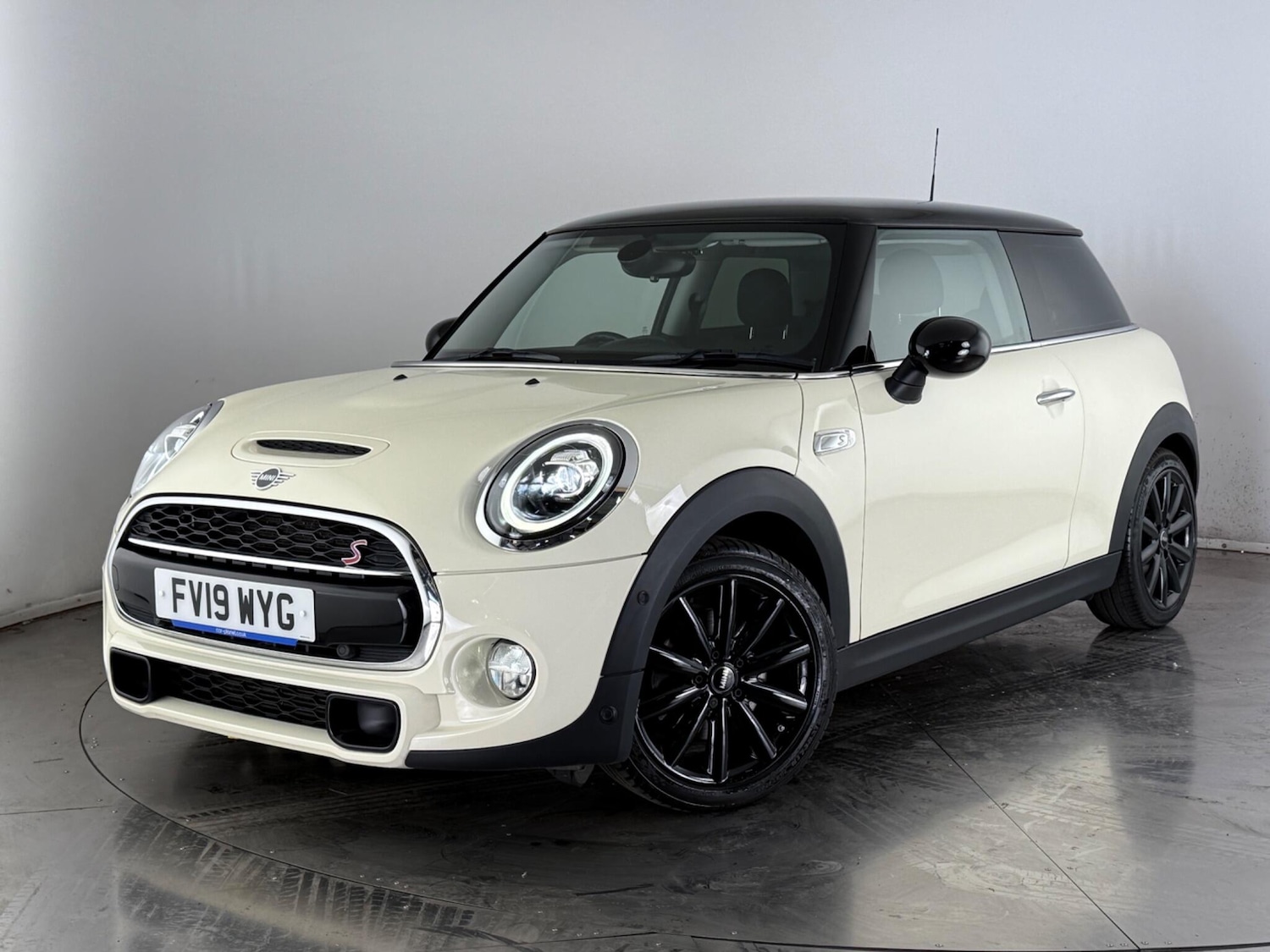Used MINI Hatch 2019 for sale - 76467178: Photo 44