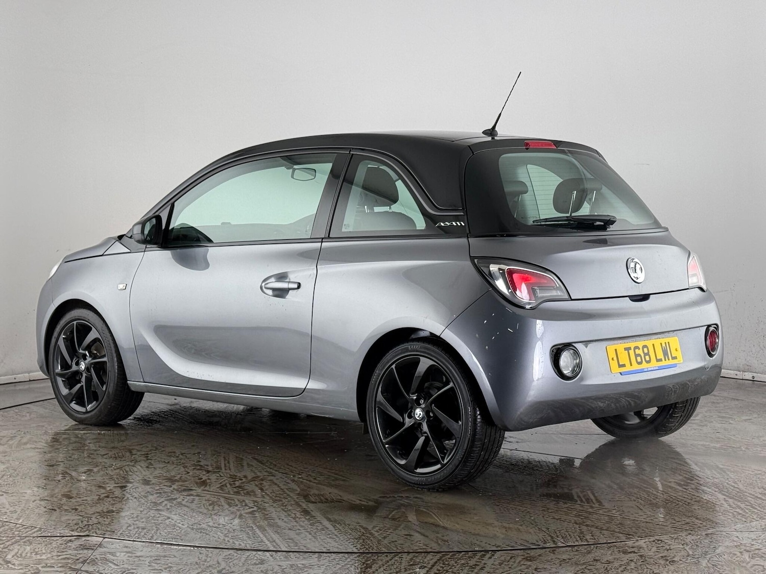 Used Vauxhall ADAM 2018 for sale - 77259614: Photo 4
