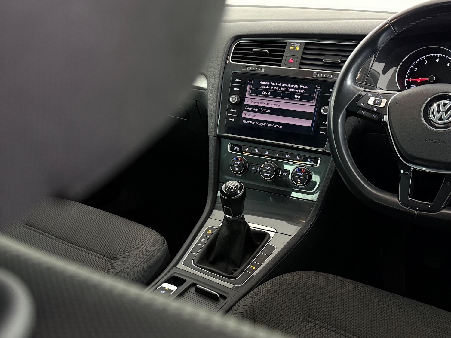 Used Volkswagen Golf 2020 for sale - 77182352: Photo 33