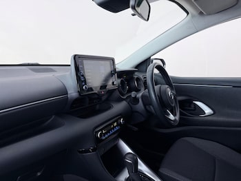 Used Toyota Yaris 2021 for sale - 79039558: Photo