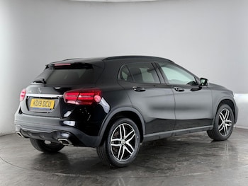 Used Mercedes-Benz GLA 2019 for sale - 76752544: Photo