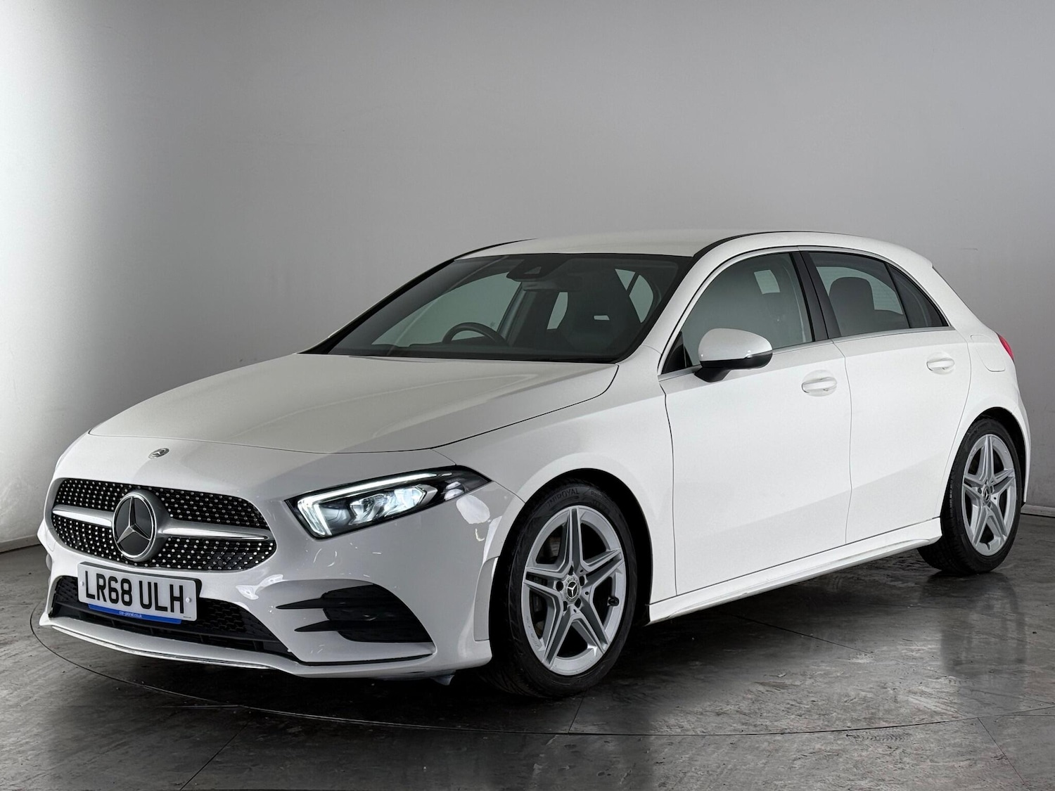 Used Mercedes-Benz A-Class 2018 for sale - 77260227: Photo 2