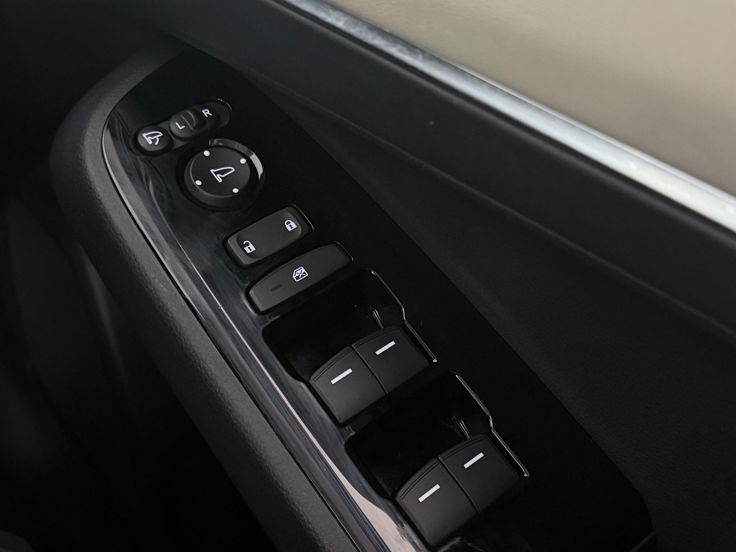 Used Honda HR-V 2023 for sale - 77182999: Photo 34