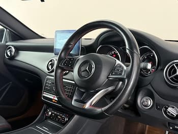 Used Mercedes-Benz GLA 2018 for sale - 79760432: Photo